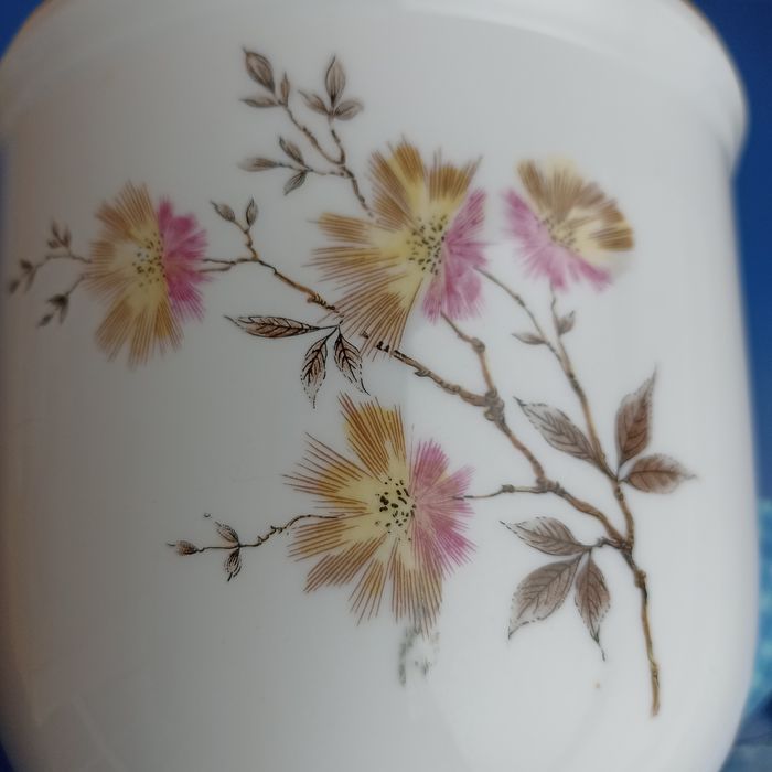 Cachepot Vista Alegre 1947-68 motivo floral