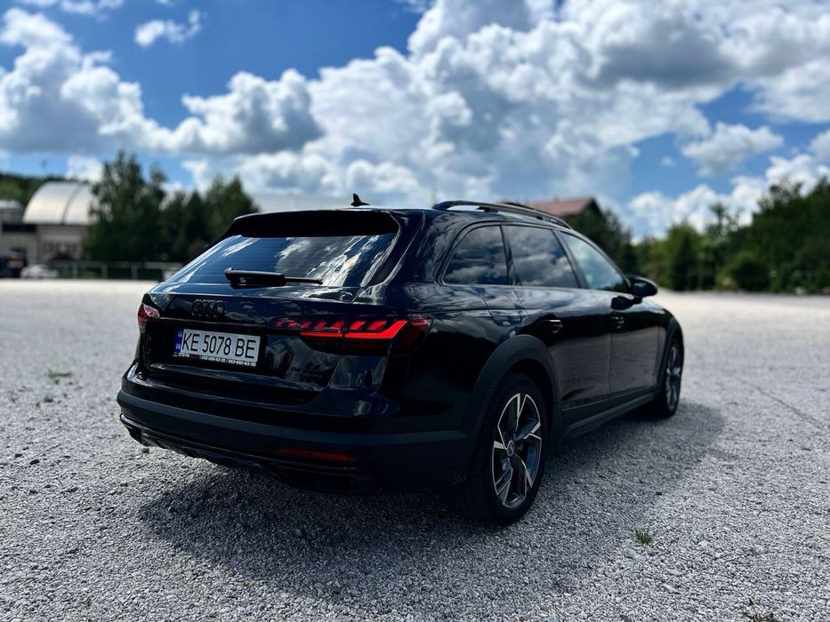 Продам Audi a4 b9 allroad