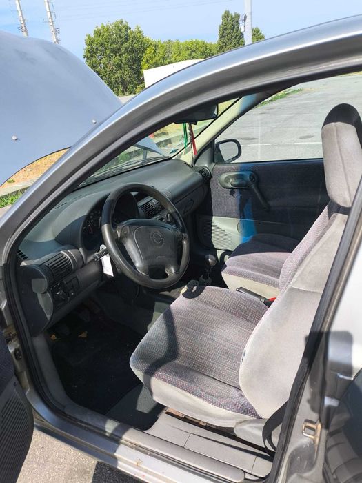 Opel Corsa B 1.5 TD GLS (5 Portas) - Económico e Fiável - Único Dono