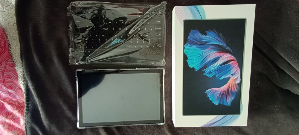 Tablet com caa, teclado e caneta457281293790095363