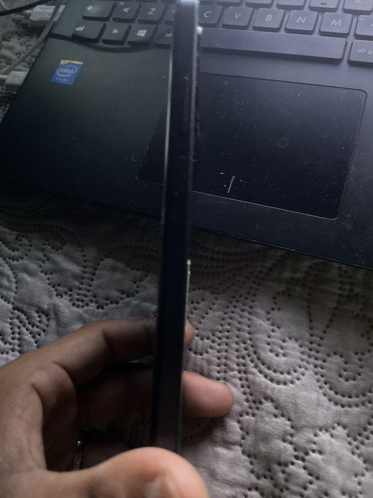 Telemovel oppo e muito bom estado