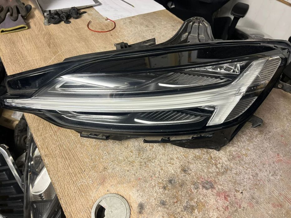 VOLVO S60 II V60 FULL LED LAMPA LEWA LEWY PRZÓD PRZEDNIA EUROPA 22024901