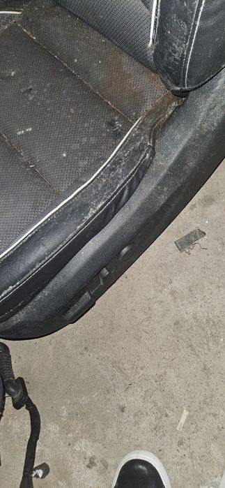 Продам сидіння на Киа Ниро электро 2021року