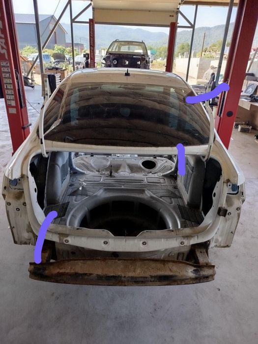 Четверть порог jetta 6 седан криша