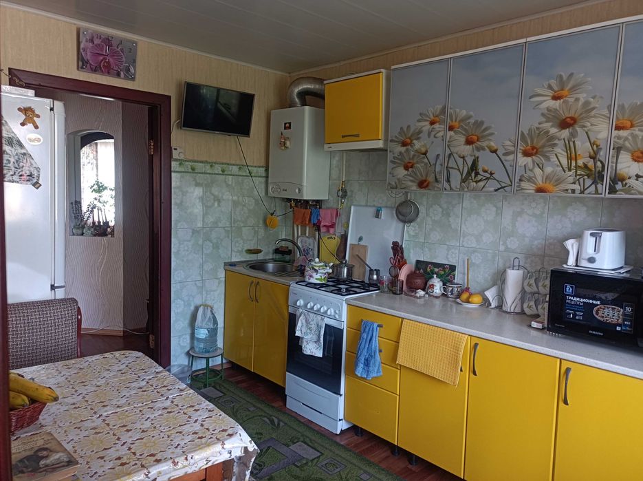 Продаж 3-кімнатної квартири в Слободі