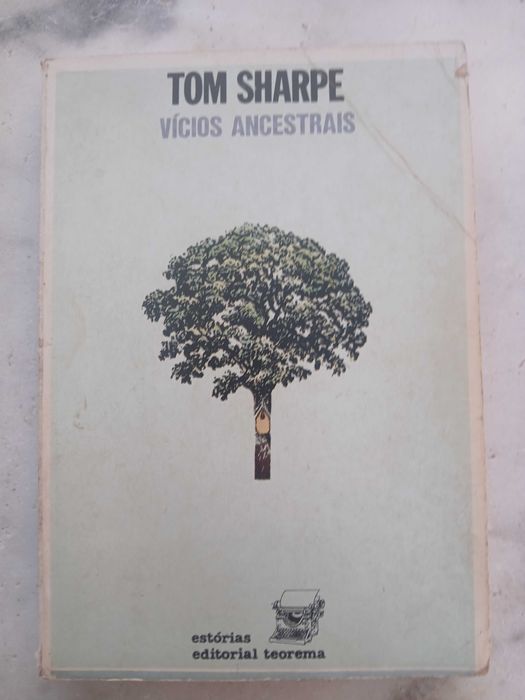 Livro "Vícios Ancestrais" de Tom Sharpe
