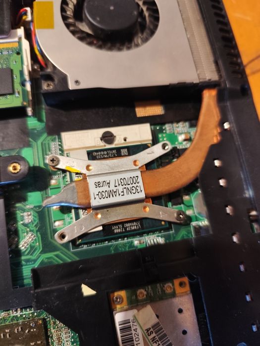 Ноутбук Asus f5r