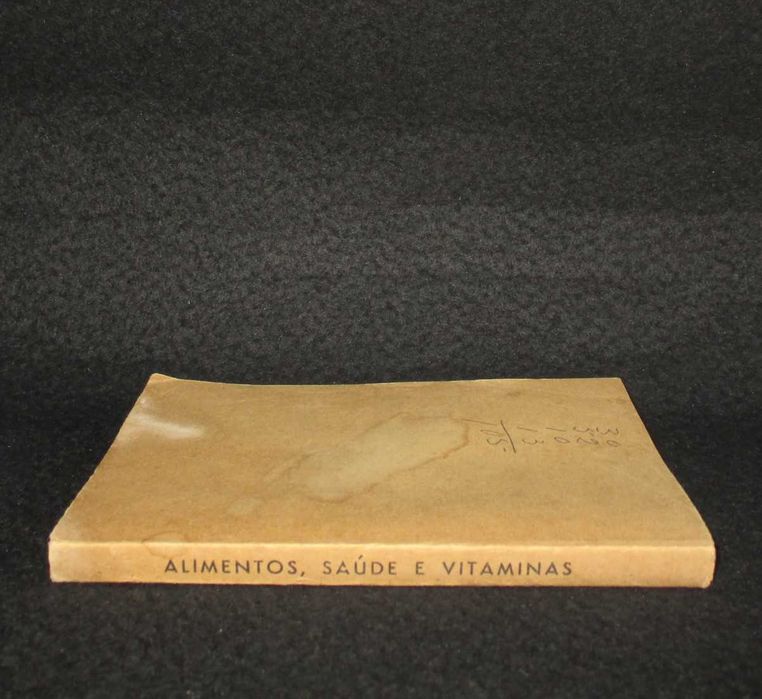 Livro Alimentos Saúde e Vitaminas Plimmer