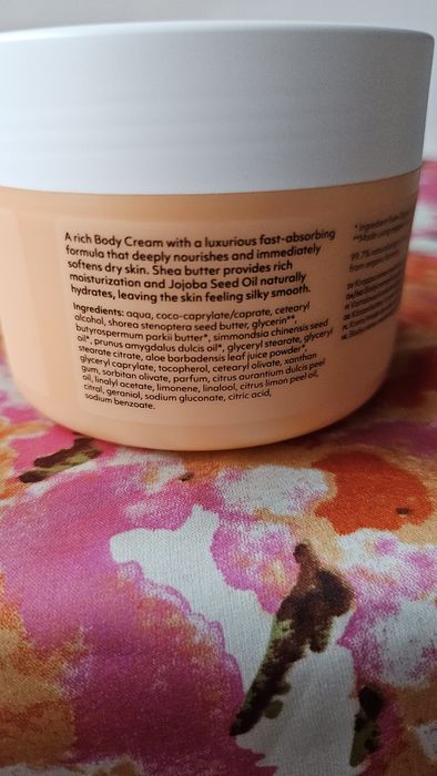 Blossom Soufflé Body Cream marki Estelle & Thild. Balsam