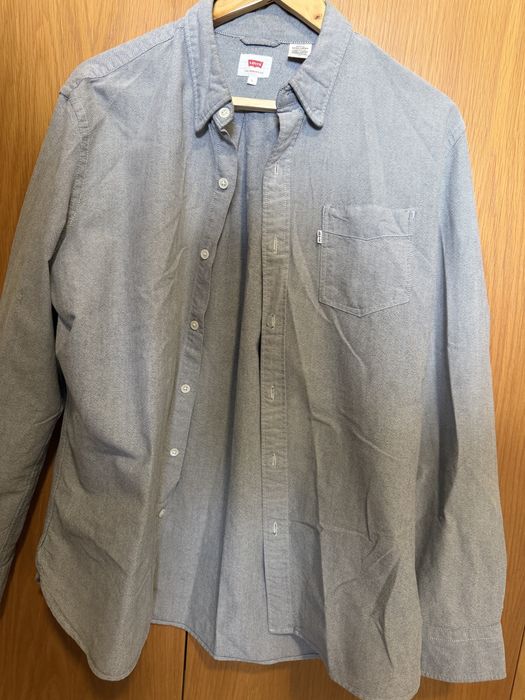 Camisas L em bom estado