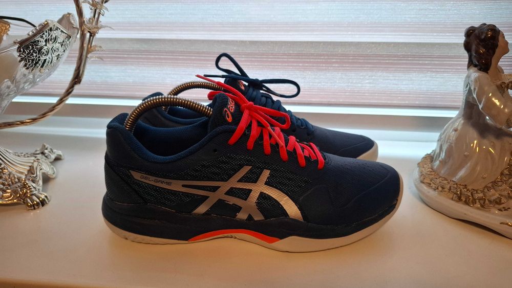 Волейбольні кросівки Asics gel Game оригінал