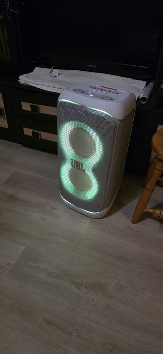 Jbl partybox 320 《Белая》