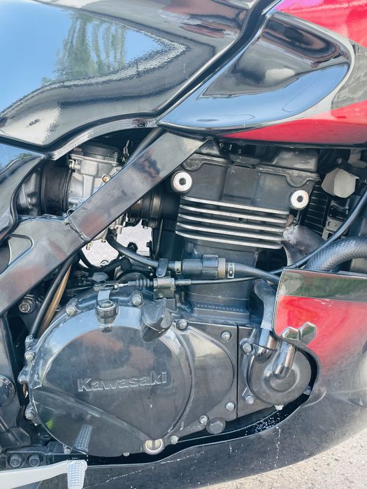 Kawasaki gpz500s