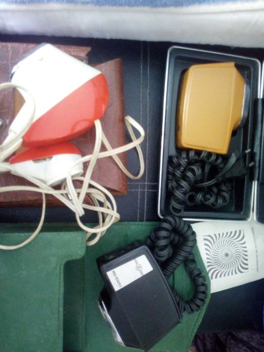 Продаю электробритвы.