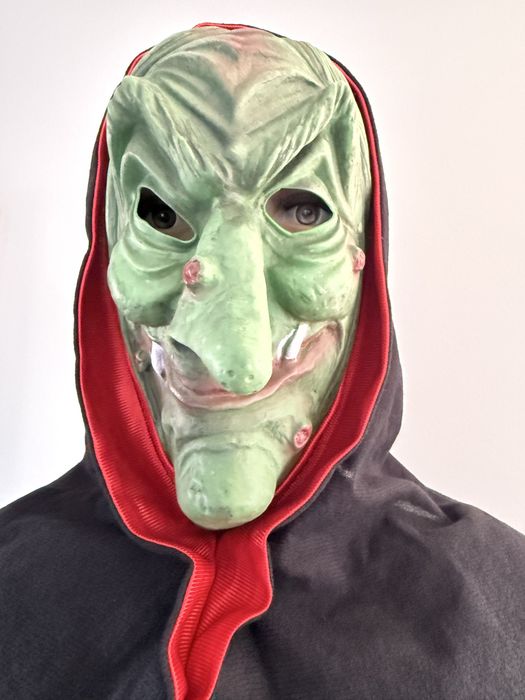 Maska Wiedźmy/Czarownicy z kapturem – Idealna na Halloween