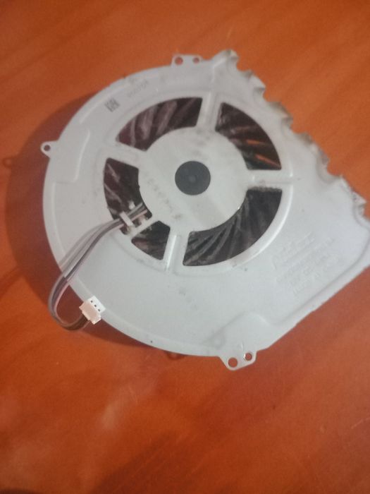 Used PS4 Cooler in Working Condition64729503615361121