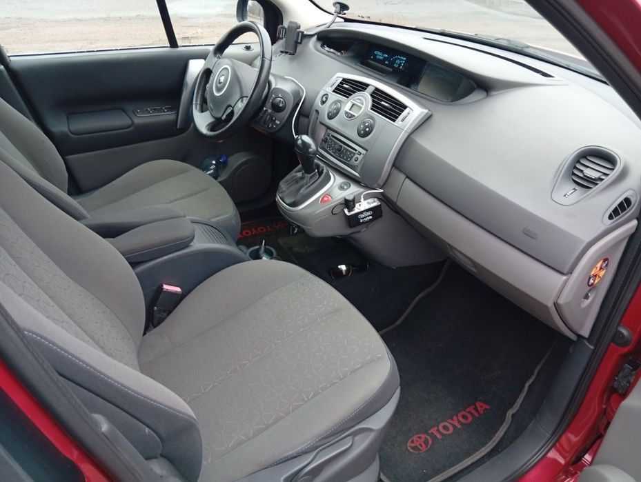 Продам Рено Сценік2