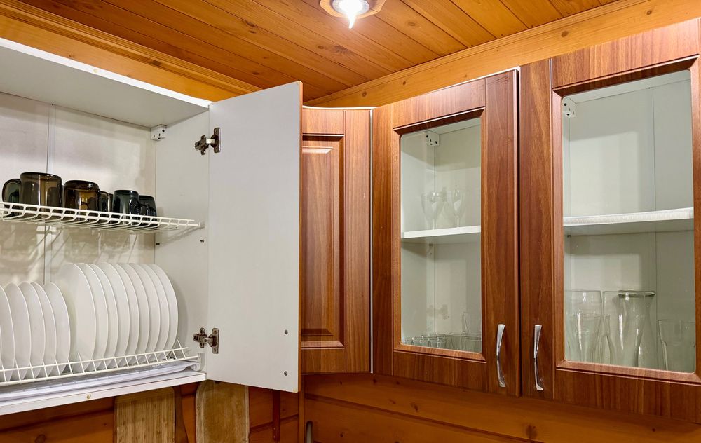 Подобово та погодинно/Осещина з виходом на воду: баня, басейн у ціні +