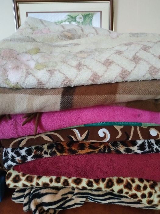 Покрывало по 200 грн. единица бу, вживане и по 350 грн