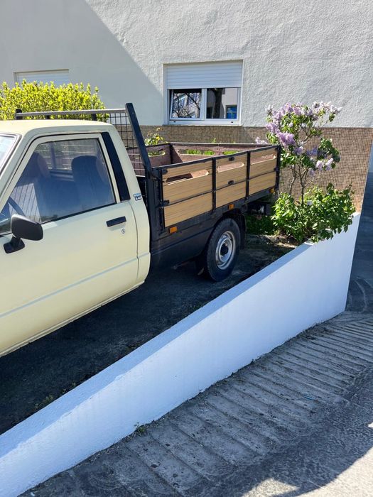 Carrinha Toyota Hilux 2.4 D