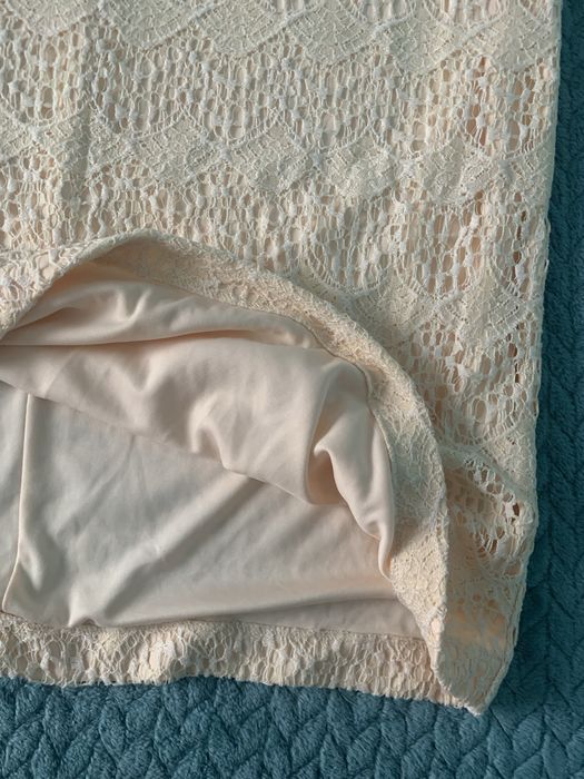 Reserved Śliczna sukienka rozmiar L ażurowa,morela