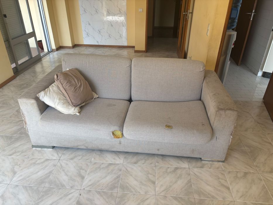 Para doar e ainda tem um frigorifico