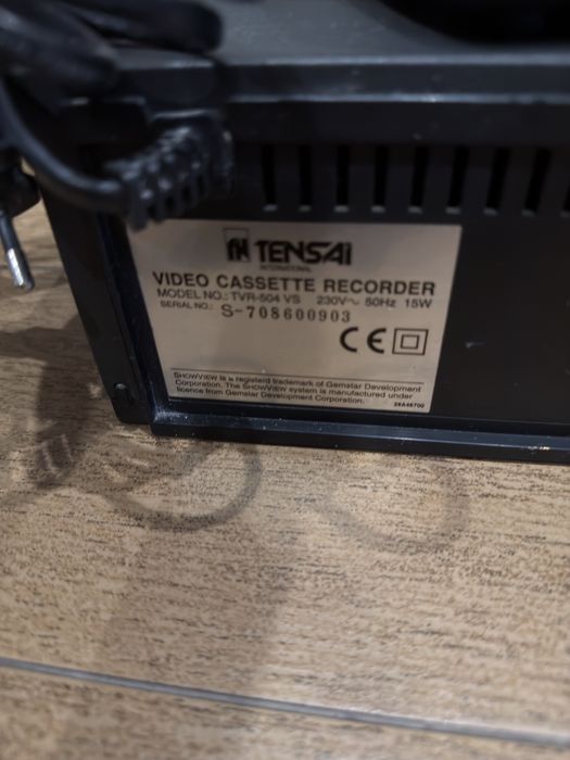 Leitor/Gravador e rebobinador de video cassetes