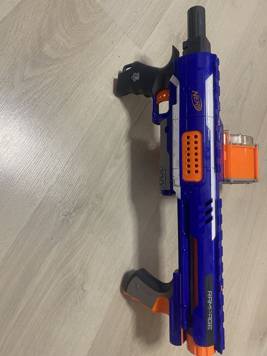 Бластер Nerf Hasbro 2013 с барабанным магазином в Подарок vr очки