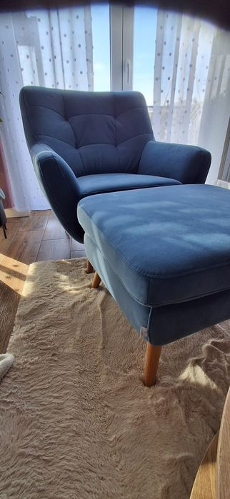 Fotel wypoczynkowy + puf