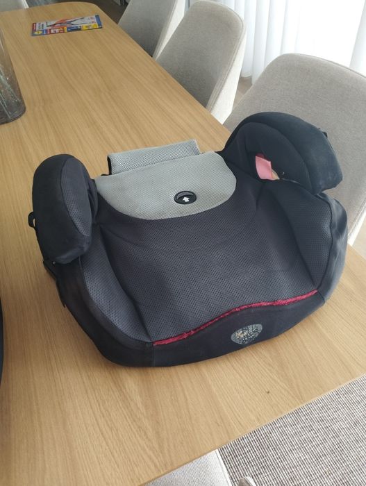 Cadeira auto dos 15 aos 36kg.