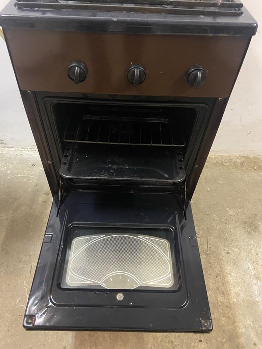 Продам газову плиту