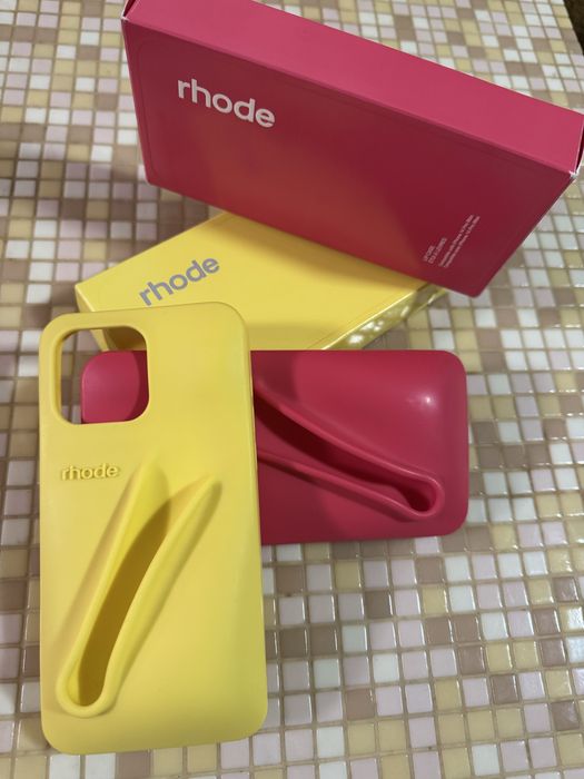 2 чехла на Iphone 14 pro