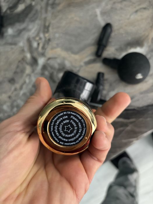 Масажер массажор 3 насадки, новий, користувались 2 раза коли купили