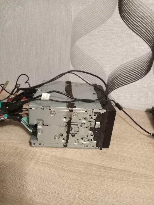 Продам автомагнитолу Kenwood DDX 7029