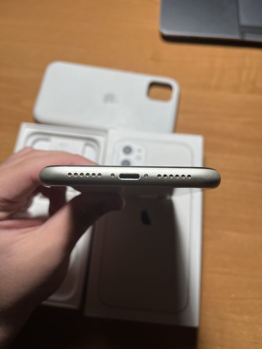 Iphone 11 64gb.
