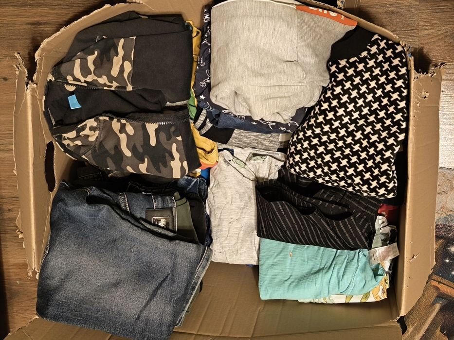 Paka karton ubrań chłopiec 128