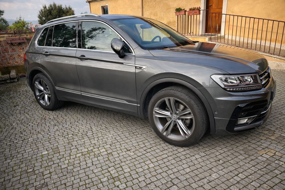 Volkswagen Tiguan 2.0 TDI DSG7 R-LINE