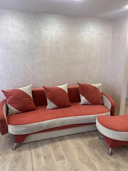 Диван у вітальню/дитячу
