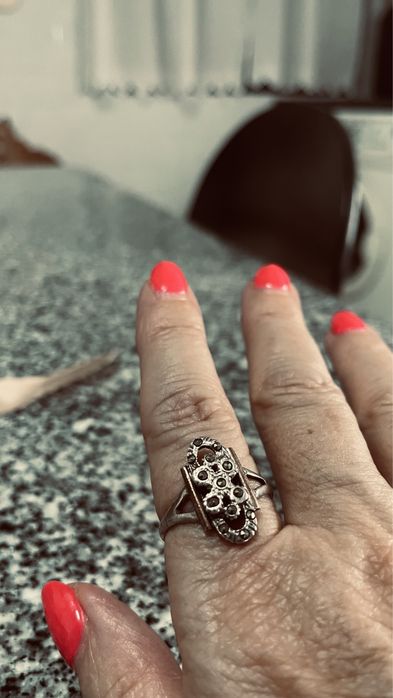 Anel de prata com ouro e marcassites