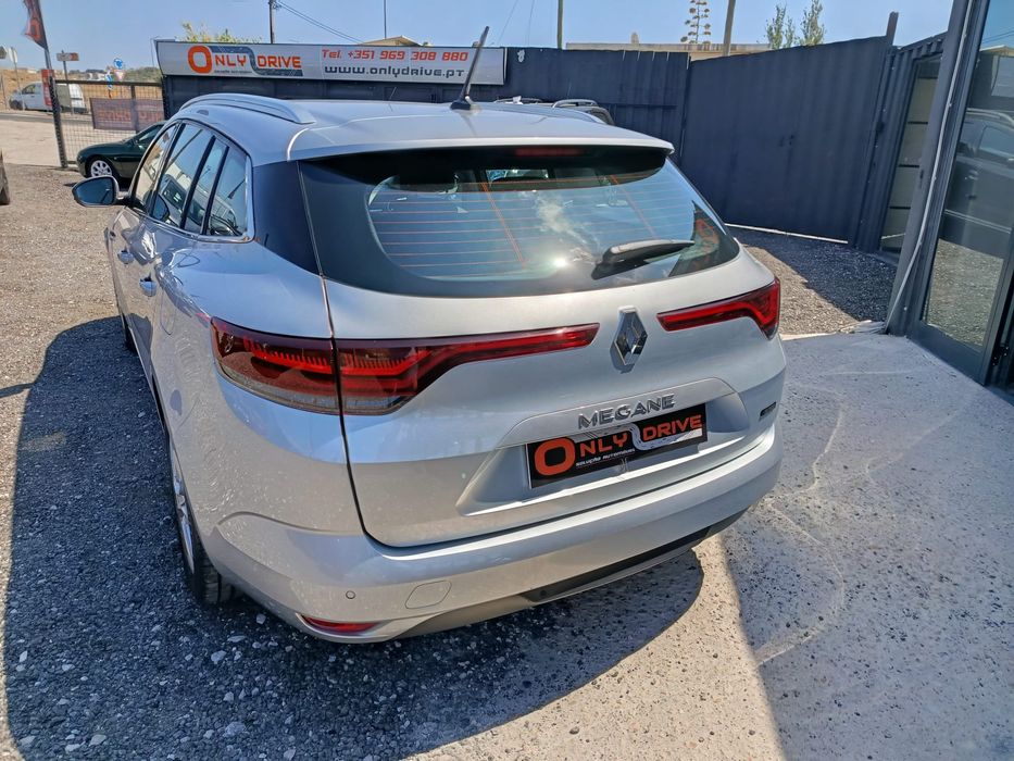 Renault Megane ST E-Tech híbrido plugin, IVA DEDUTÍVEL! Nacional