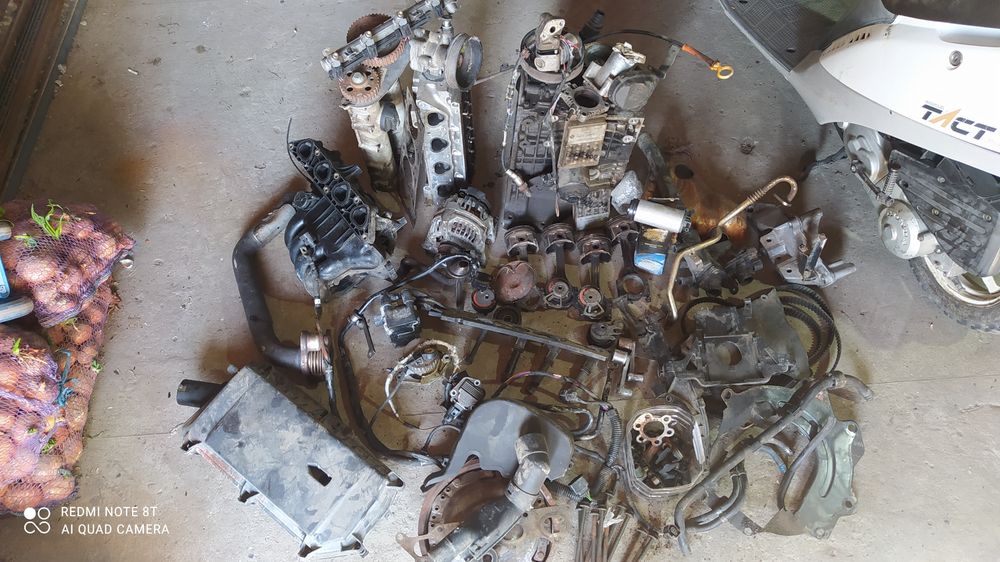 Запчасти на двигатель Фольцваген гольф 4