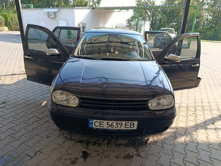 Volswagen Golf4 1.6бензін