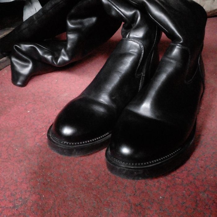 Зимові високі чоботи