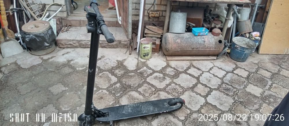 Електросамокат...
