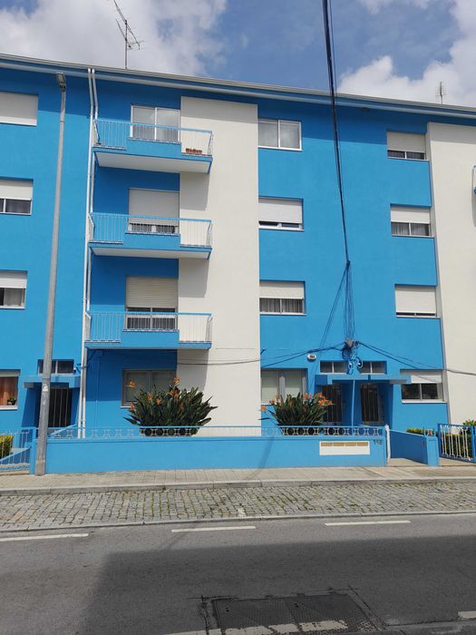 Arrenda-se T3 no centro de Gondomar