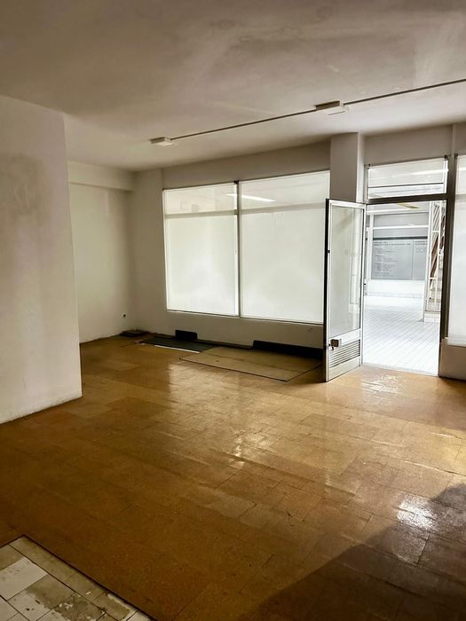 Aluga-se Loja 37 m2 no Salgueiral - Guimarães