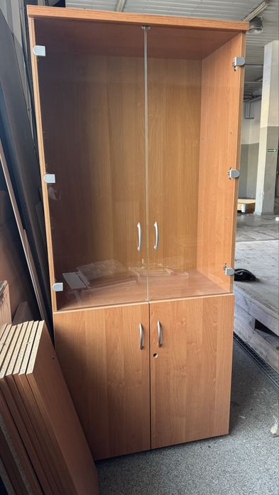 szafa witryna do biura, domu