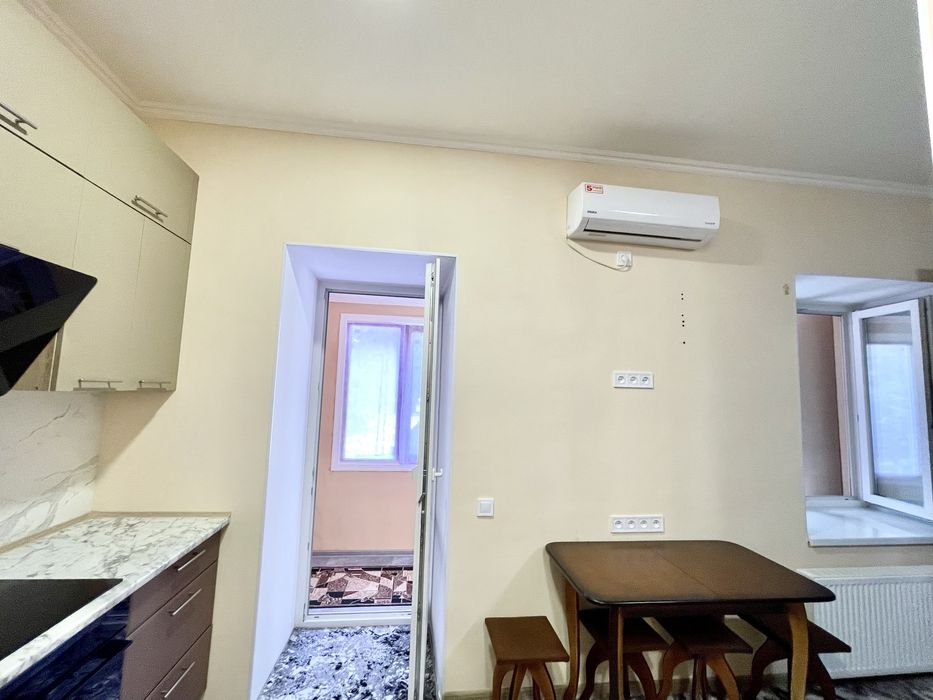 Продам однокімнатну квартиру в Центрі! Ремонт!