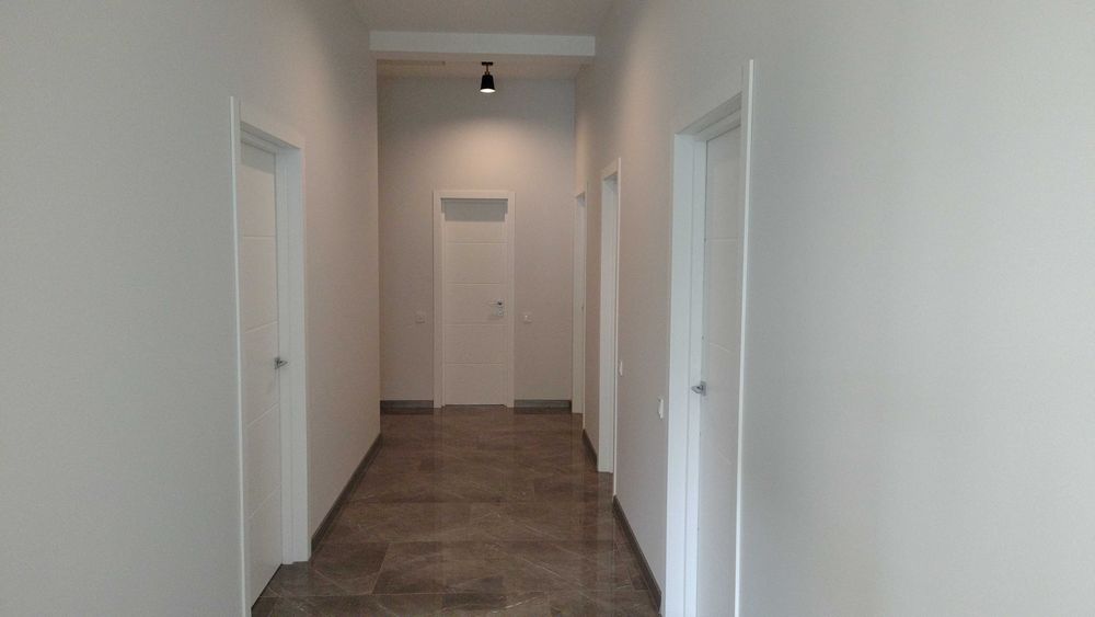 Продається сучасний будинок у котеджному містечку с. Гнідин