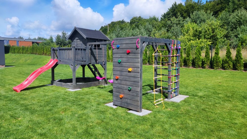 Plac zabaw-meble ogrodowe